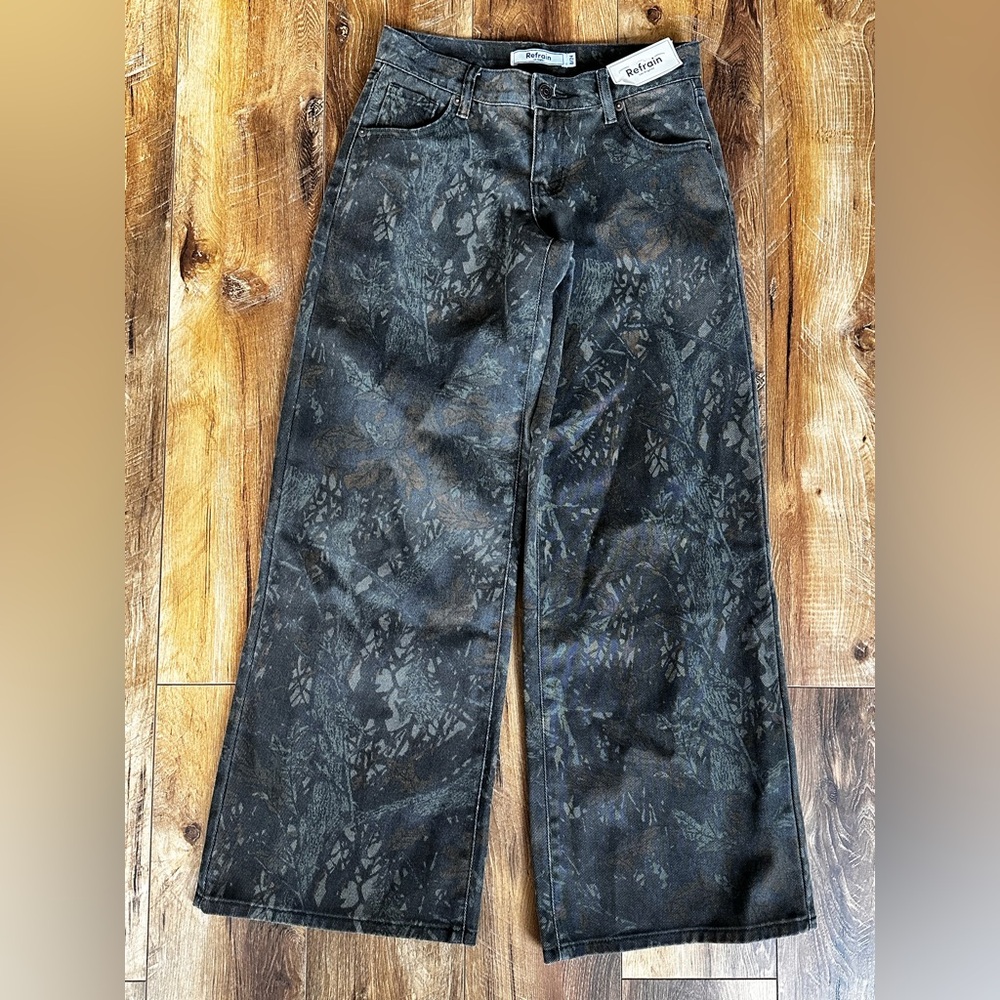 Floral Black Camo Jeans
